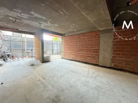 Local en venta - Villa Ballester Centro