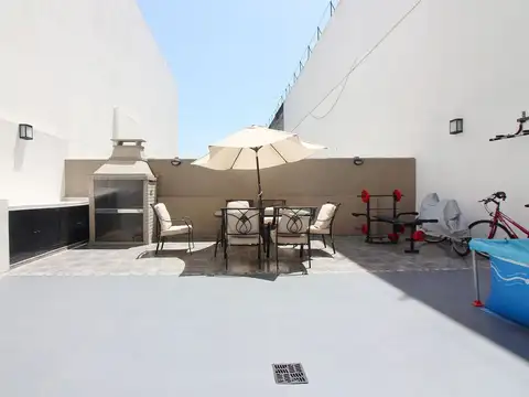 Venta depto 3 amb Patio y Cochera Villa del Parque