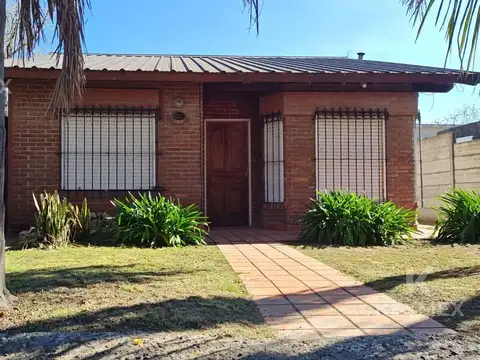 Casa en Venta - Barrio Peruzzotti - Pilar