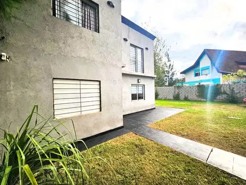 Casa en Alquiler de 4 dormitorios