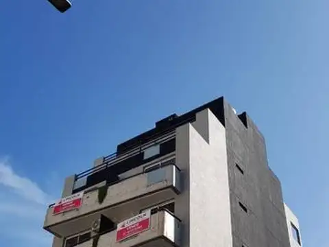 VENTA  1 AMB EN MONTE CASTRO