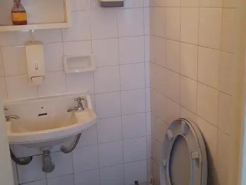 Departamento 7 ambientes con 2 baños