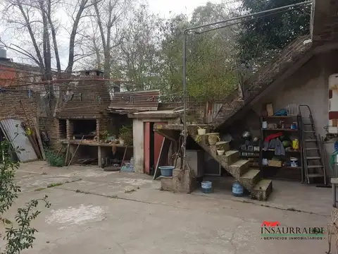 Casa 3 ambientes con 2 baños