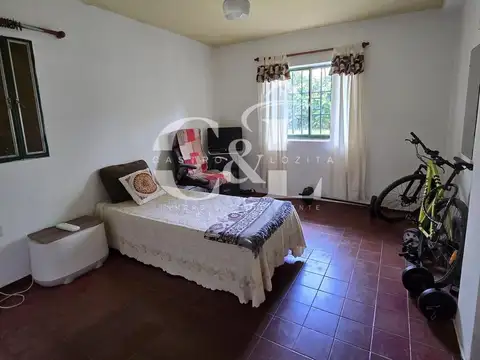 Casa 5 ambientes con 2 baños