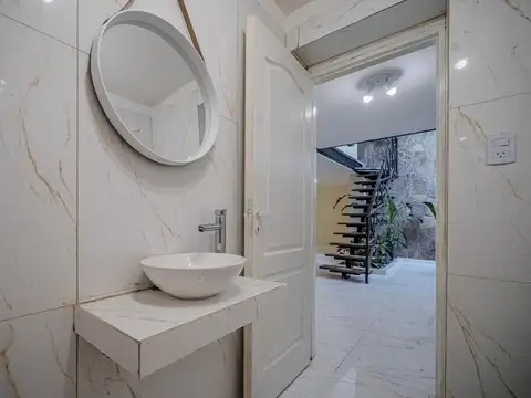 Depto Tipo Casa en Alquiler en Plaza San Martín, $ 2.000.000