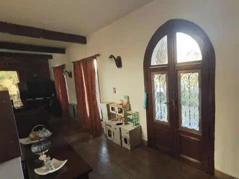 Casa en Venta en Barrio Parque Leloir, USD 350.000