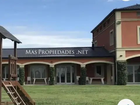 Terreno en Venta 20  mts Fondo