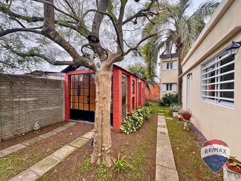 Calle 155 e/ 522 y 523 900