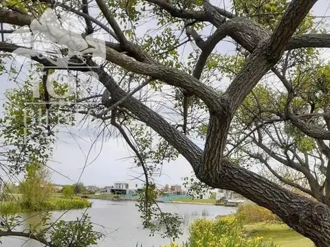 Casa en Venta en El Canton, USD 260.000