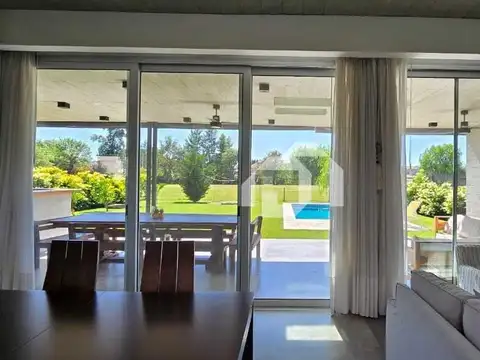 Casa en Venta en Altos De Campo Grande, USD 450.000