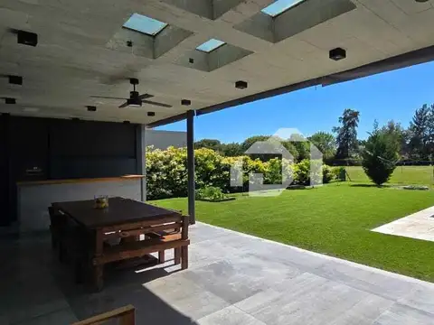 Casa en Venta en Altos de Campo grande 100