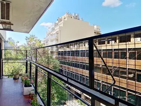 4 ambientes con Dependencia y Cochera en Venta Balcón Corrido Belgrano