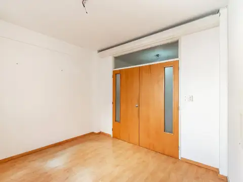 VENTA OFICINA- RECEP+3 DESPACHOS + COCH- S.NICOLAS