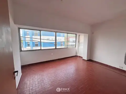 LCF A178 - OFICINA CÉNTRICA EN ALQUILER