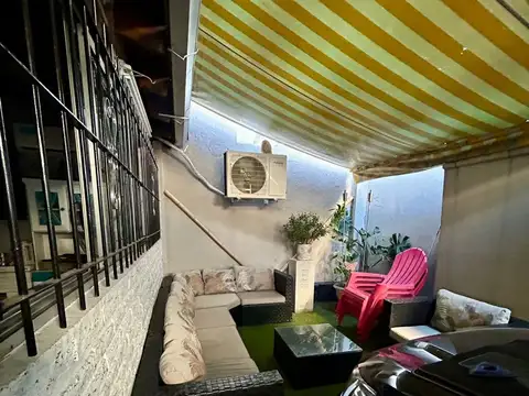 Depto Tipo Casa en Venta en Parque Avellaneda, USD 278.000