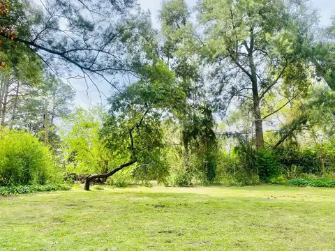 La Comuna Barrio Parque Hermoso Fatima