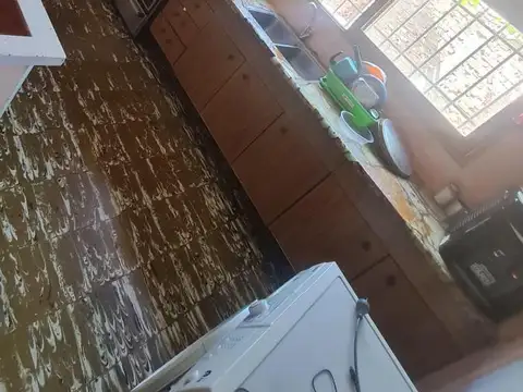 Casa en Venta con 4 cocheras