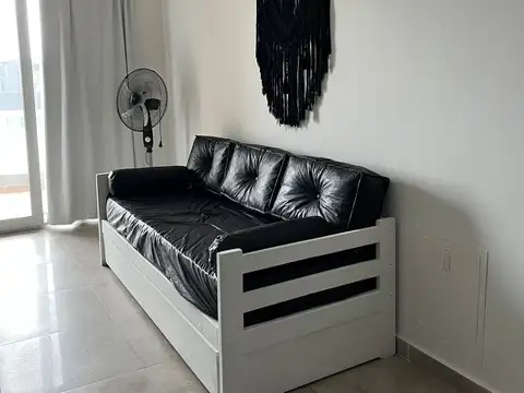 SE ALQUILA DOS AMBIENTES SOBRE AV BUNGE