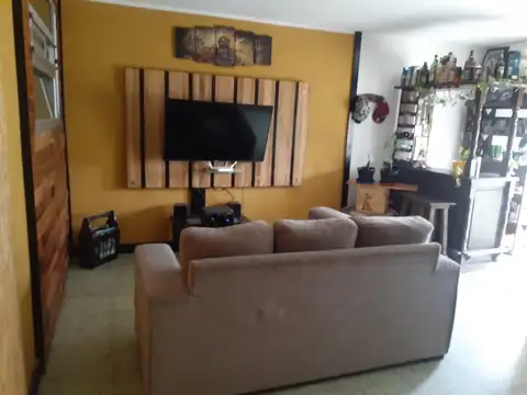 Depto Tipo Casa en Venta de 4 ambientes