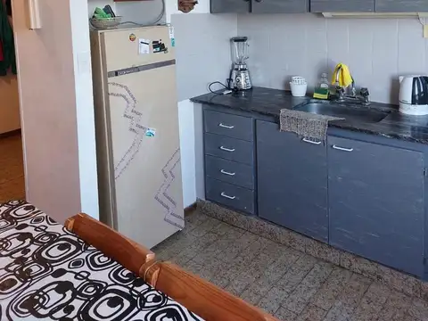 T Falkner 100, Piso 6