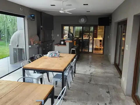 Casa en Venta de 4 dormitorios