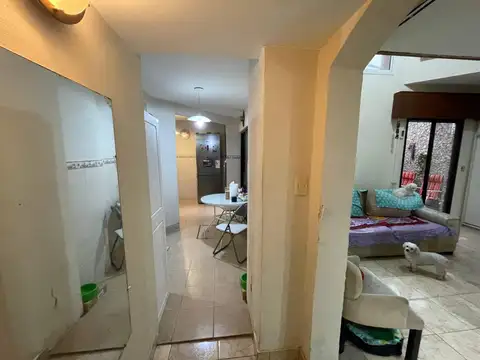 PH 3 Ambientes en Recoleta con Patio, Entrepiso y Habitación en Alto