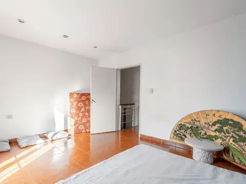 Presidente Hipólito Yrigoyen 1800