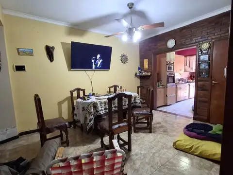 Casa 3 ambientes con 1 baño