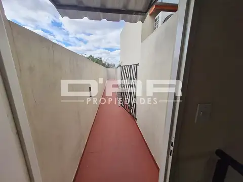 PH 1° CONTRAFRENTE, IMPECABLE! CON TERRAZA PROPIA  BAJAS EXPENSAS 