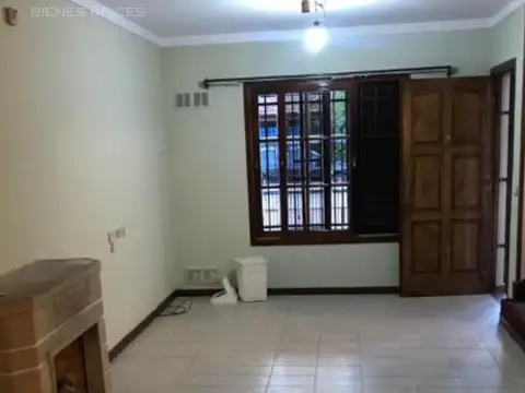 Depto Tipo Casa 3 ambientes con 2 baños