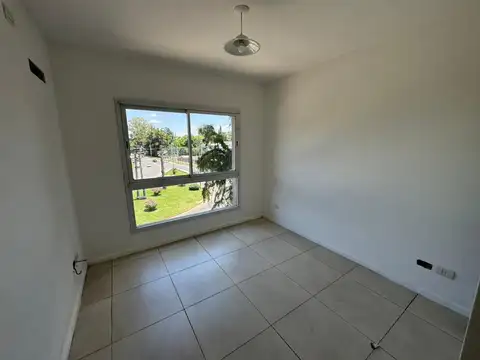 José León Suárez 1100