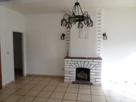 Casa en Venta al Oeste