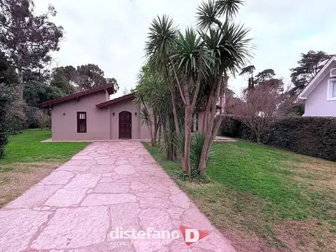 Casa - Venta - Argentina, Pinamar - DE LAS TRES CARABELAS 881