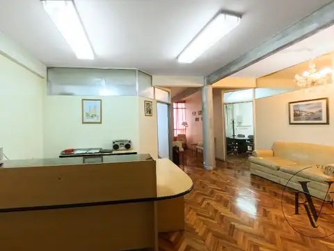 Venta - Oficina - Paraná 425 -  Corrientes y Parana -Planta Dividida 96 mts