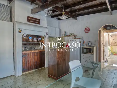 Casa en Alquiler Temporal con 2 cocheras