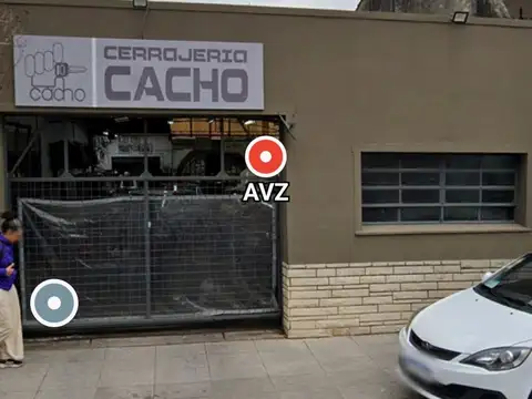 EXELENTE GALPON 8,66  X 20  MTS  SOBRE LOTE 8,66 X 40  CON VIVIENDA 170 M2