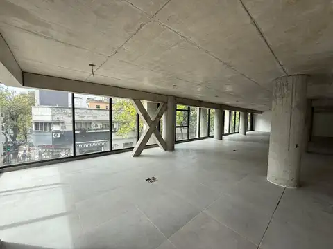 Venta de Oficinas 450  m2 en Parque Patricios