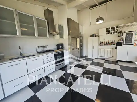 Casa en Venta en Country Club Banco Provincia, USD 300.000