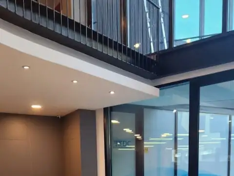 Av E Peron 7900, Piso 1