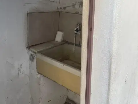 Jose Marti ( 02) 1600