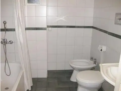 Gral Juan Lavalle 1400