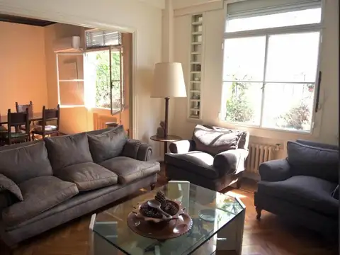 Quiet Retreat-Clásico y Luminoso Semipiso en Recoleta.