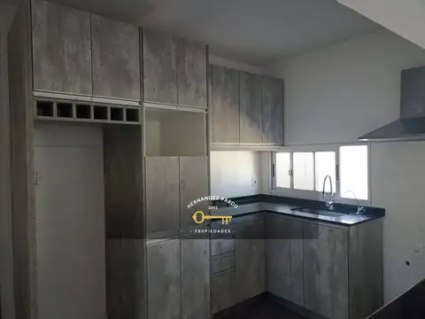 Casa en Alquiler al Oeste