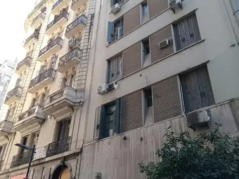 Marcelo T. De Alvear 400