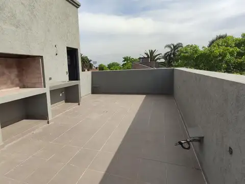 Depto Tipo Casa en Venta de 3 ambientes