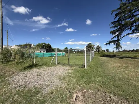 terreno en venta en lujan con fondo a espacio verde