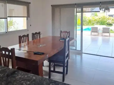 Casa en Venta al Este