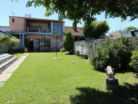 Depto Tipo Casa en Venta de 3 dormitorios