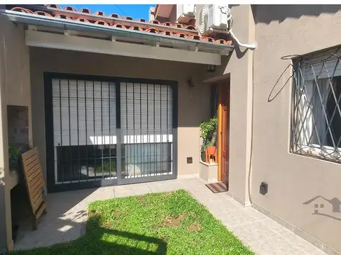 Depto Tipo Casa en Venta de 3 dormitorios