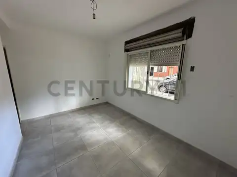 Departamento en Venta en Villa del Parque, USD 80.000